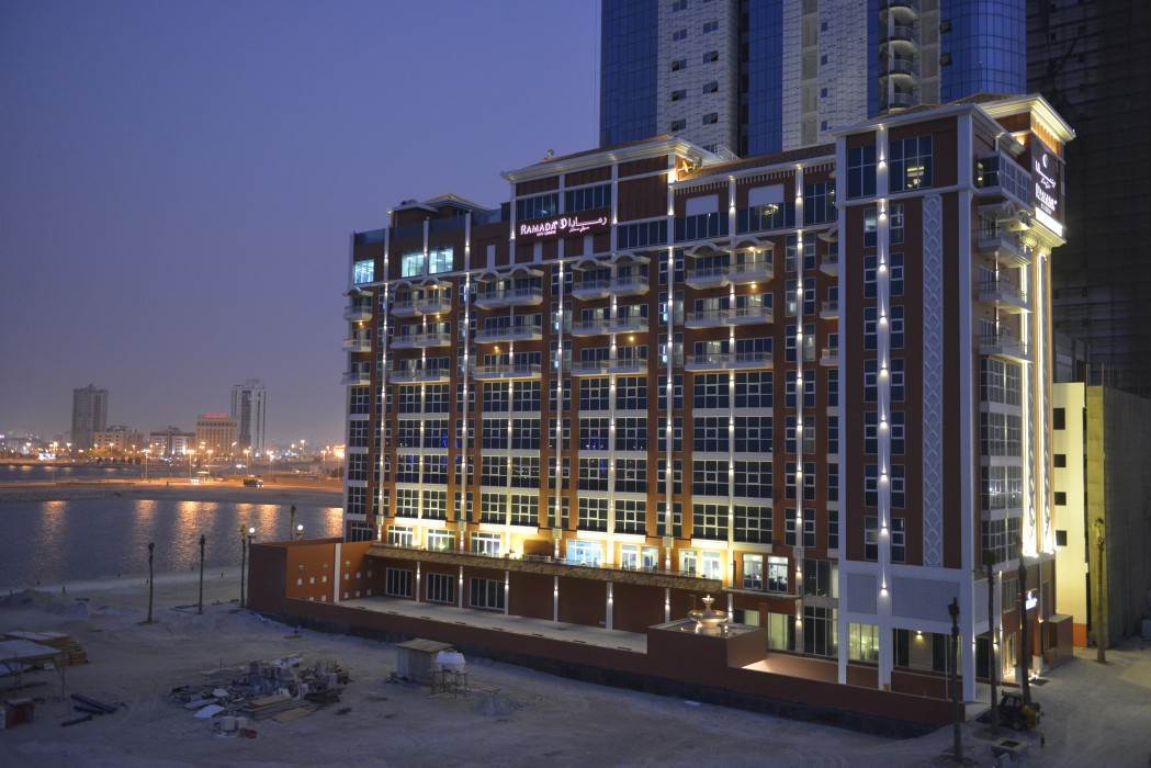 Ramada By Wyndham Manama City Centre Εξωτερικό φωτογραφία