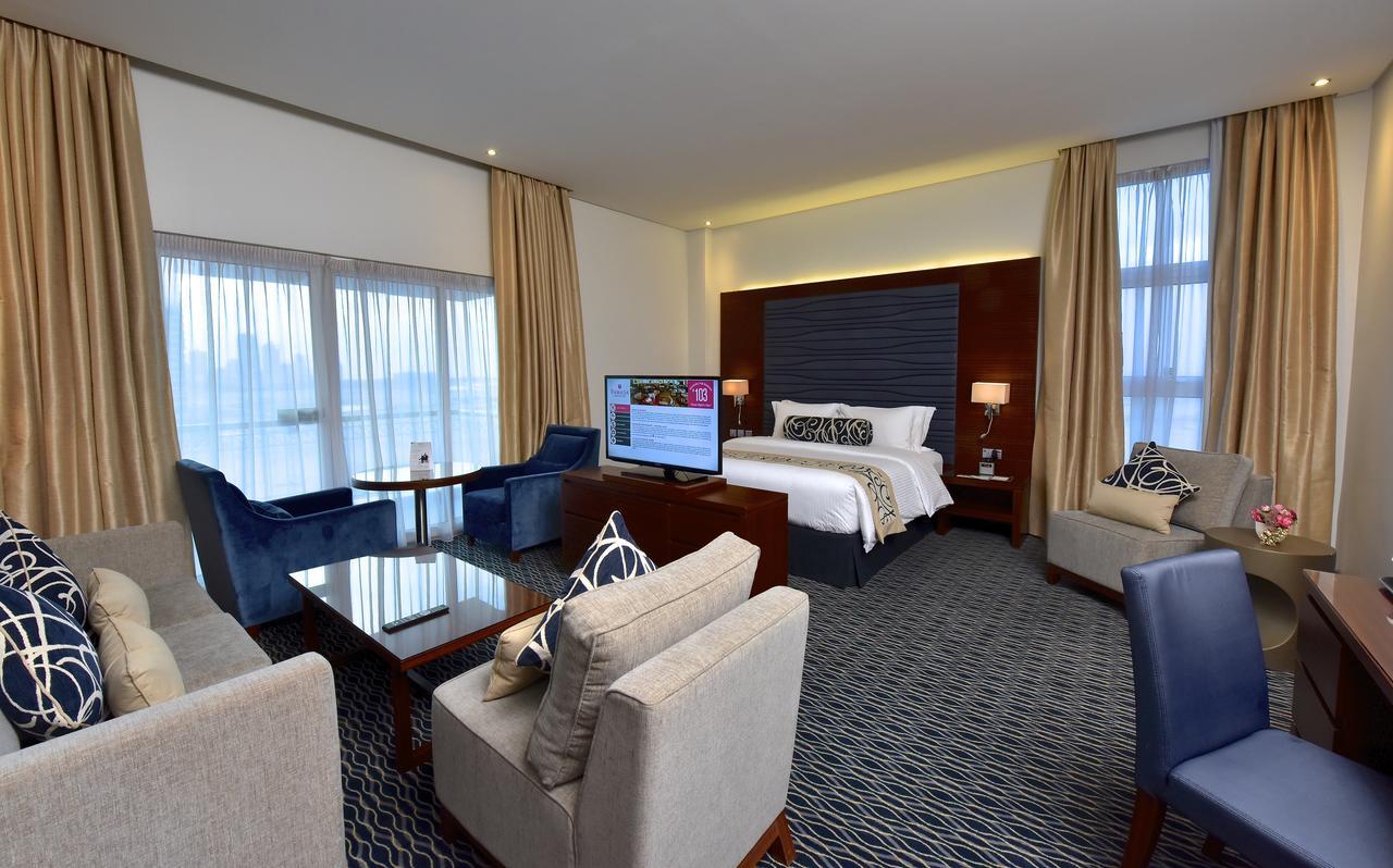 Ramada By Wyndham Manama City Centre Εξωτερικό φωτογραφία