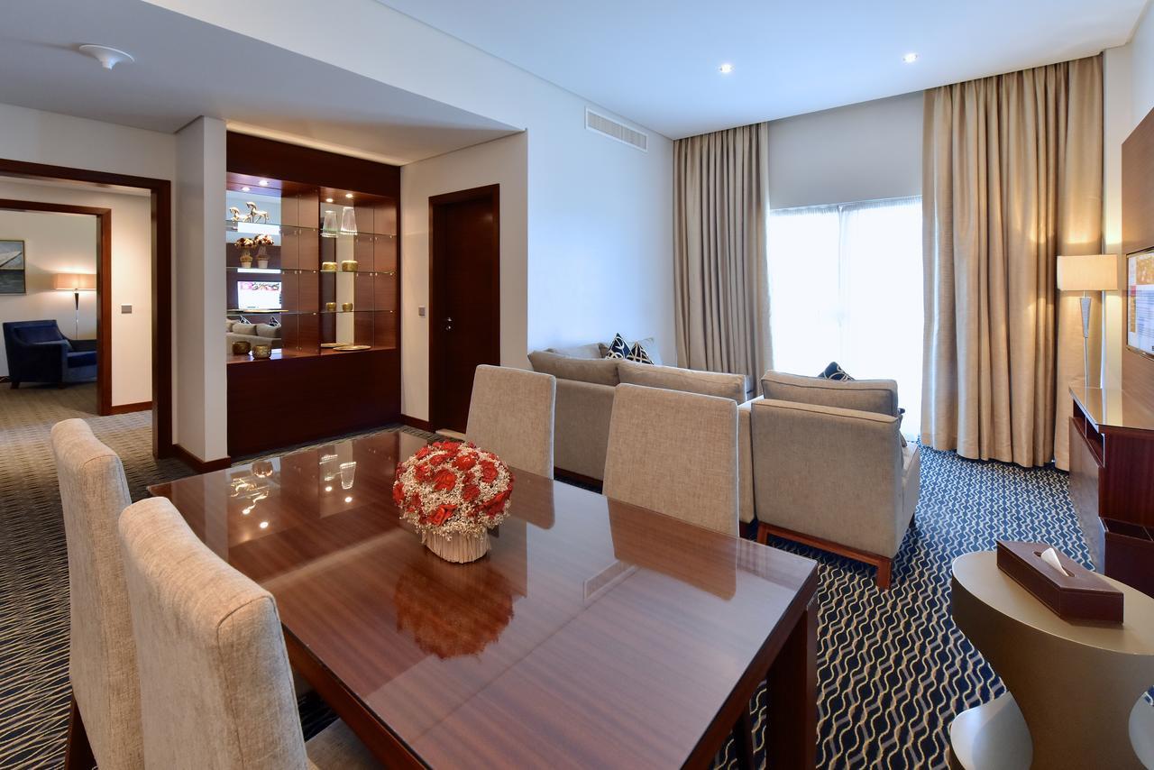 Ramada By Wyndham Manama City Centre Εξωτερικό φωτογραφία